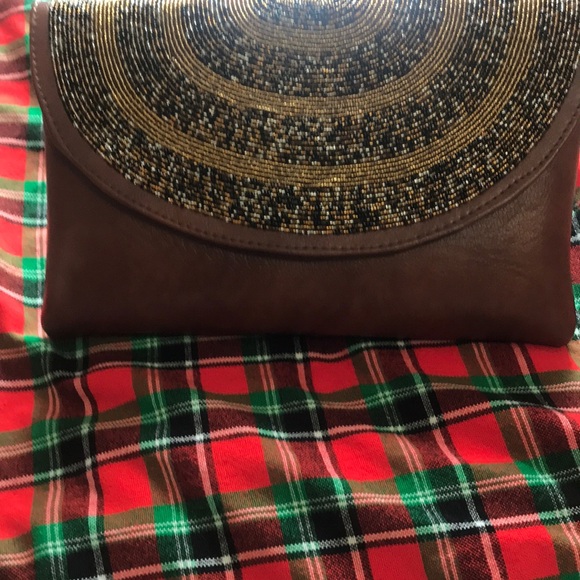 Crescent golden dead bead clutch bag - Picture 1 of 2